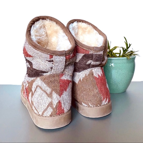 Indigo Rd | 🍁Aylee Cold Weather Borg lined Ankle Boot -Excellent Condition. - Picture 2 of 7